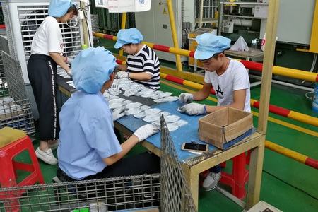 removing burr from zinc die casting parts